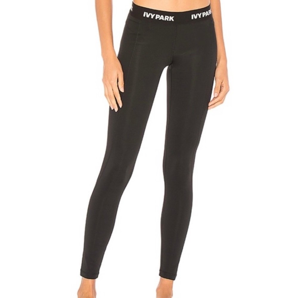 IVY PARK leggings, size M, NWT